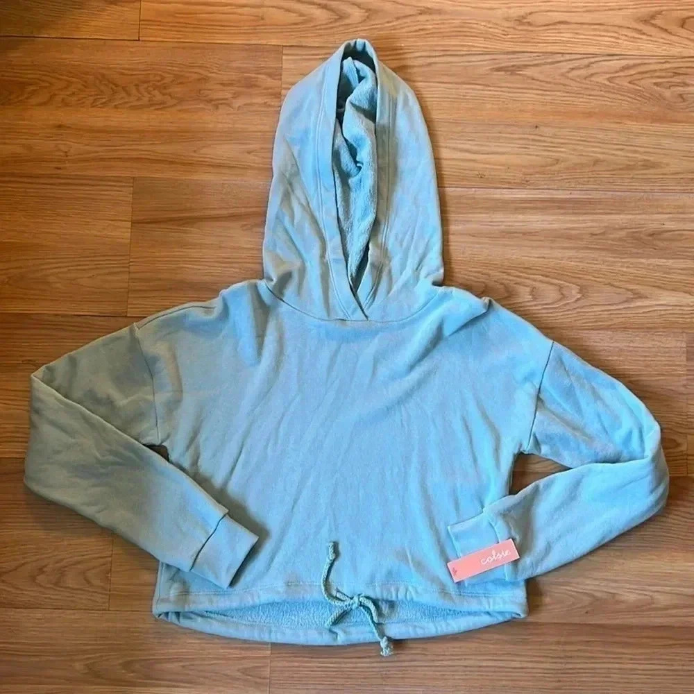 NWT Colsie Top